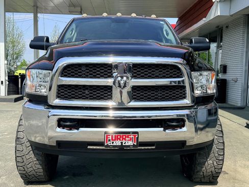Used 2013 RAM 2500 Tradesman w/ Chrome Appearance Group image 7