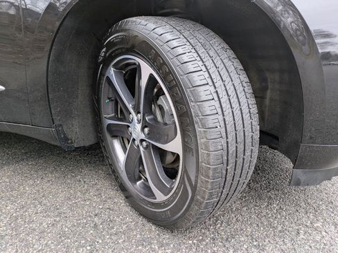 Used 2020 Buick Enclave Essence w/ Sport Touring Edition image 36