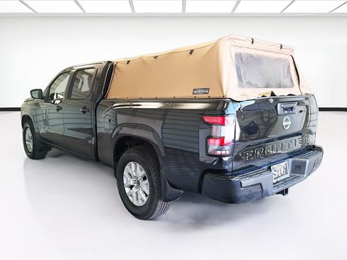 Used 2024 Nissan Frontier SV RWD image 6