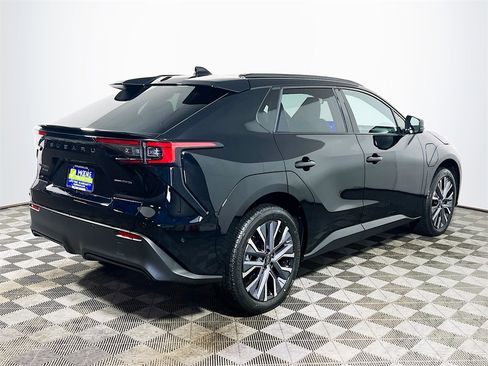 New 2026 Subaru Solterra Limited XT image 8