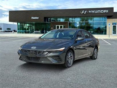 Used 2025 Hyundai Elantra Hybrid