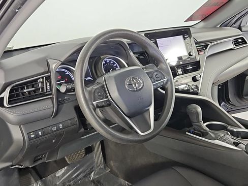 Used 2021 Toyota Camry LE FWD image 30