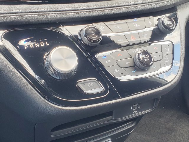 New 2027 Chrysler Pacifica Select AWD/4WD image 10