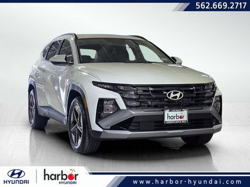 Certified 2025 Hyundai Tucson SEL FWD image 1
