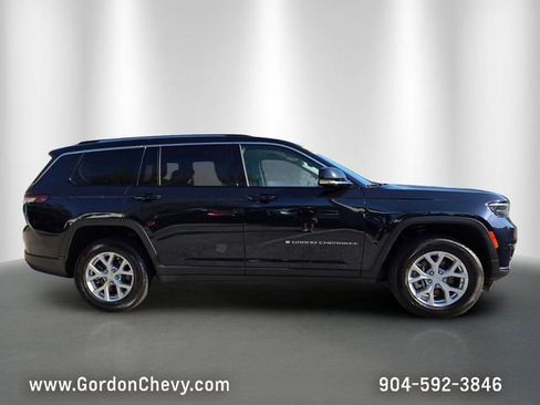 Used 2023 Jeep Grand Cherokee L Limited RWD image 7