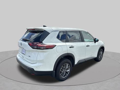 Used 2025 Nissan Rogue S AWD/4WD image 33