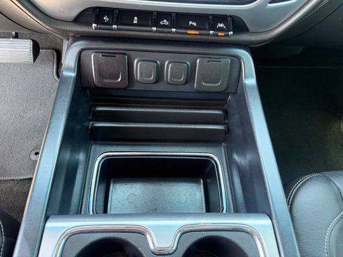 Used 2018 GMC Sierra 1500 SLT w/ Texas SLT Premium Package RWD image 39