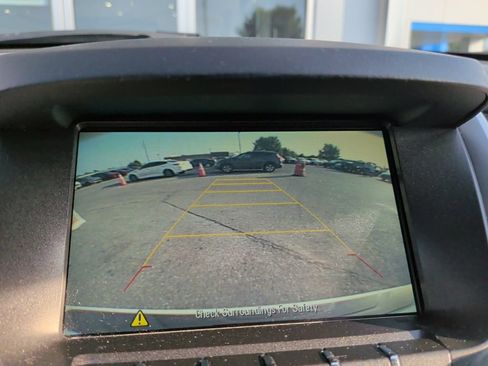 Used 2017 Chevrolet Equinox LT AWD/4WD image 12