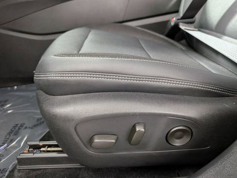 Used 2024 Chevrolet Blazer EV LT image 18