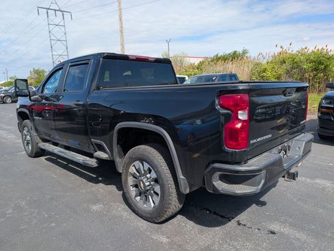 Used 2025 Chevrolet Silverado 2500 Custom w/ Custom Value Package AWD/4WD image 7