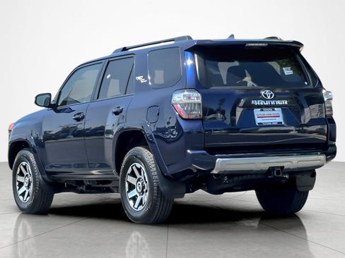 Certified 2022 Toyota 4Runner TRD Off-Road Premium AWD/4WD image 3