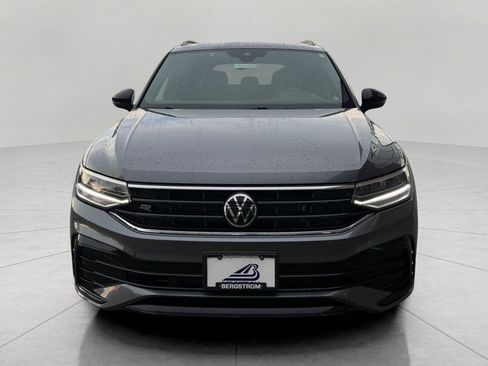 Used 2022 Volkswagen Tiguan SE R-Line AWD/4WD image 4