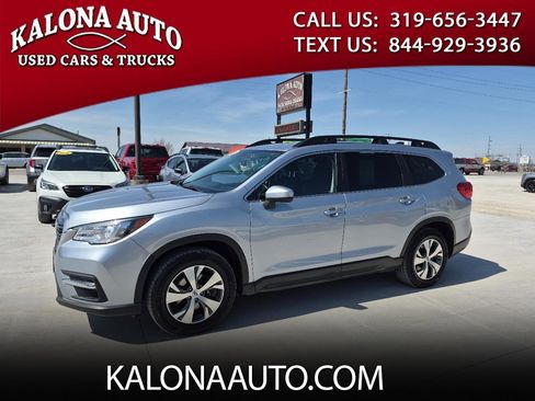 Used 2022 Subaru Ascent Premium w/ Convenience Package image 1
