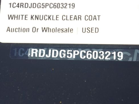 Used 2023 Dodge Durango GT image 33