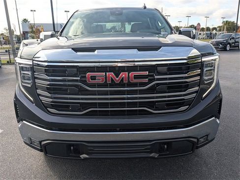 New 2026 GMC Sierra 1500 SLT image 9