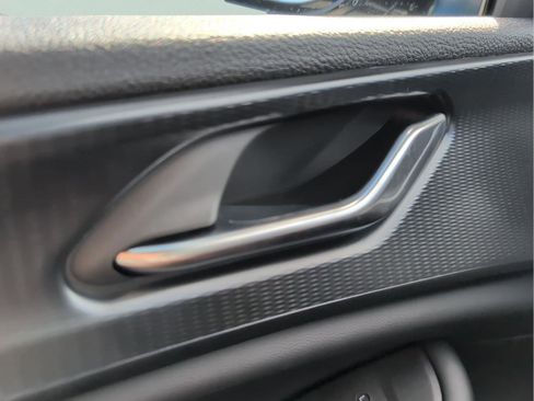 New 2025 Jeep Grand Cherokee L Altitude image 13