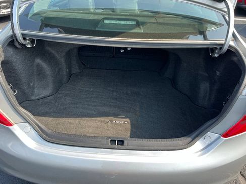 Used 2014 Toyota Camry SE FWD image 21