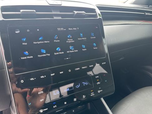 Used 2023 Hyundai Santa Cruz Limited image 18