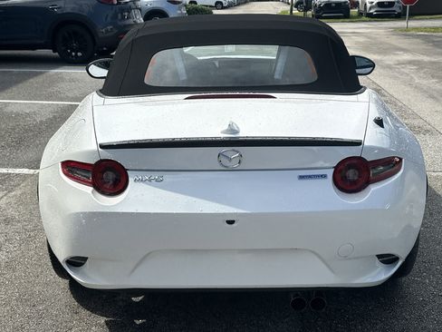 New 2025 MAZDA MX-5 Miata Club w/ Interior Package image 7