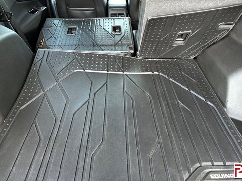 Certified 2022 Chevrolet Equinox RS w/ RS Leather Package image 17