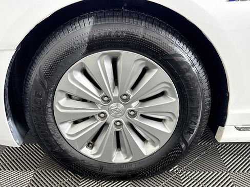 Used 2016 Hyundai Sonata SE FWD image 37