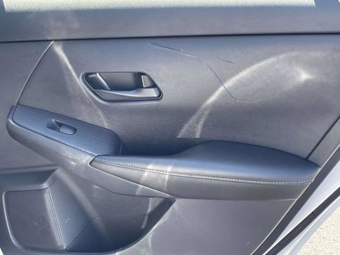 Used 2024 Nissan Sentra SV FWD image 18