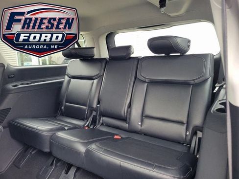 Used 2025 Ford Expedition Max Platinum AWD/4WD image 28