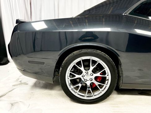 Used 2017 Dodge Challenger SRT w/ Technology Group image 12