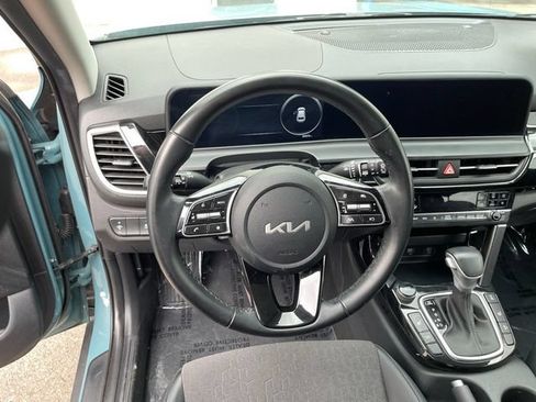 Used 2024 Kia Seltos S AWD/4WD image 11
