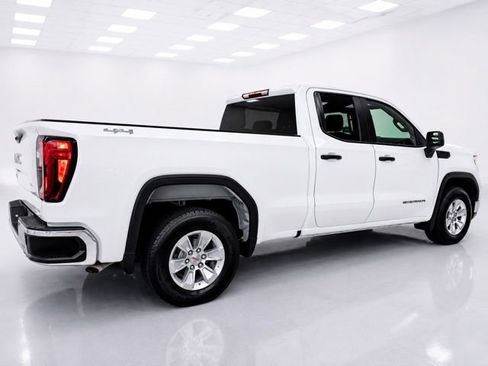 Used 2023 GMC Sierra 1500 Pro w/ Convenience Package AWD/4WD image 4