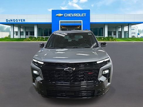 New 2026 Chevrolet Traverse RS w/ LPO, Floor Liner Package image 2