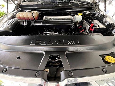 Used 2019 RAM 1500 Big Horn image 31