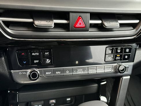 New 2026 Kia Seltos S image 17