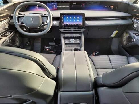 New 2026 Lincoln Nautilus Reserve AWD/4WD image 37
