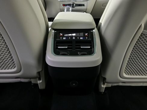 New 2026 Volvo XC60 B5 Ultra w/ Protection Package Premier image 20