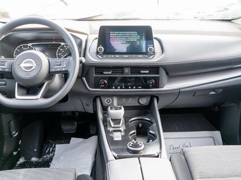 Used 2023 Nissan Rogue SV image 15