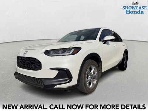 Used 2024 Honda HR-V LX image 2