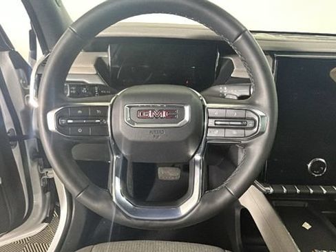 New 2025 GMC Acadia Elevation w/ Black Edition AWD/4WD image 14