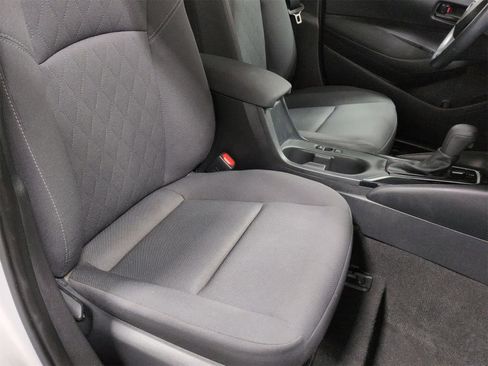 Used 2024 Toyota Corolla LE image 21