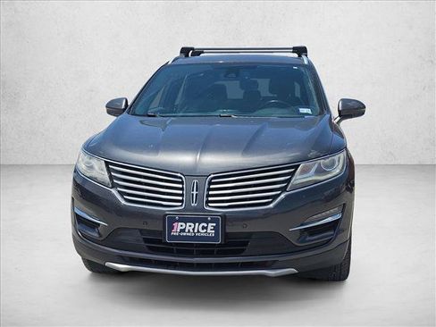 Used 2017 Lincoln MKC Reserve AWD/4WD image 2