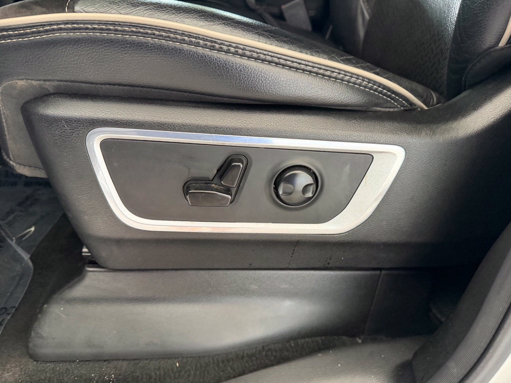 Used 2023 RAM 1500 Laramie AWD/4WD image 46