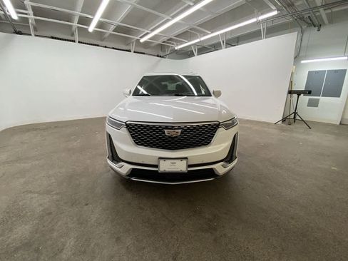 Used 2020 Cadillac XT6 Premium Luxury w/ Platinum Package image 9