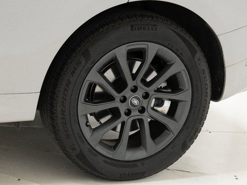 Used 2025 Land Rover Range Rover Sport Dynamic SE AWD/4WD image 92
