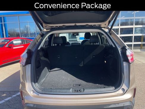 Used 2020 Ford Edge SEL w/ Convenience Package image 11