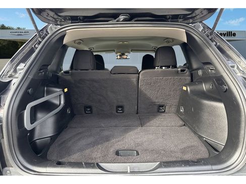 Used 2015 Jeep Cherokee Latitude image 9