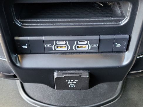 Used 2022 RAM 3500 Limited image 25