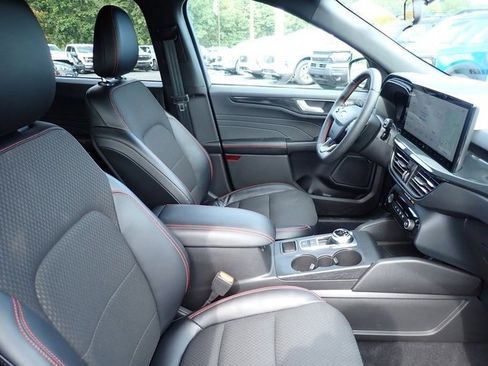 Certified 2023 Ford Escape ST-Line Select w/ Tech Pack #2 image 10
