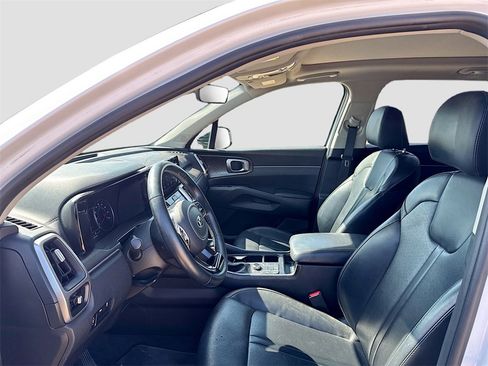 Used 2021 Kia Sorento S w/ Panoramic Sunroof Package image 10