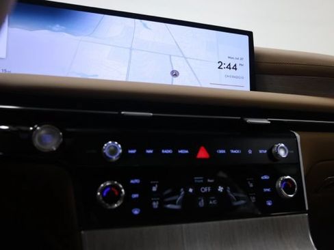 New 2027 Genesis G80 2.5T Advanced AWD/4WD image 26