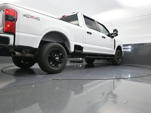 Used 2024 Ford F250 XL w/ STX Appearance Package AWD/4WD image 28